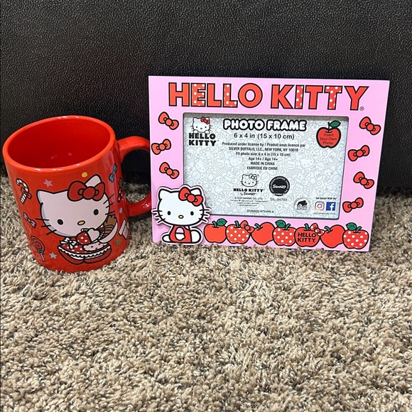 Hello Kitty Red and Pink Mug with Photo Frame - Picture 5 of 5